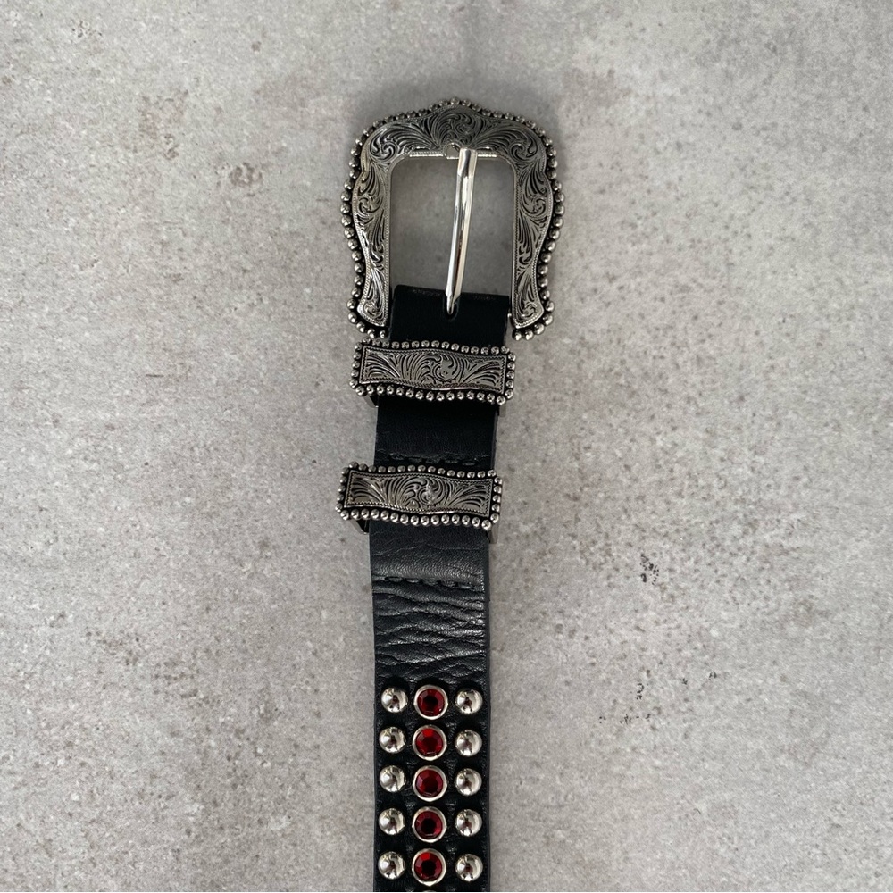 STUDDED BELT